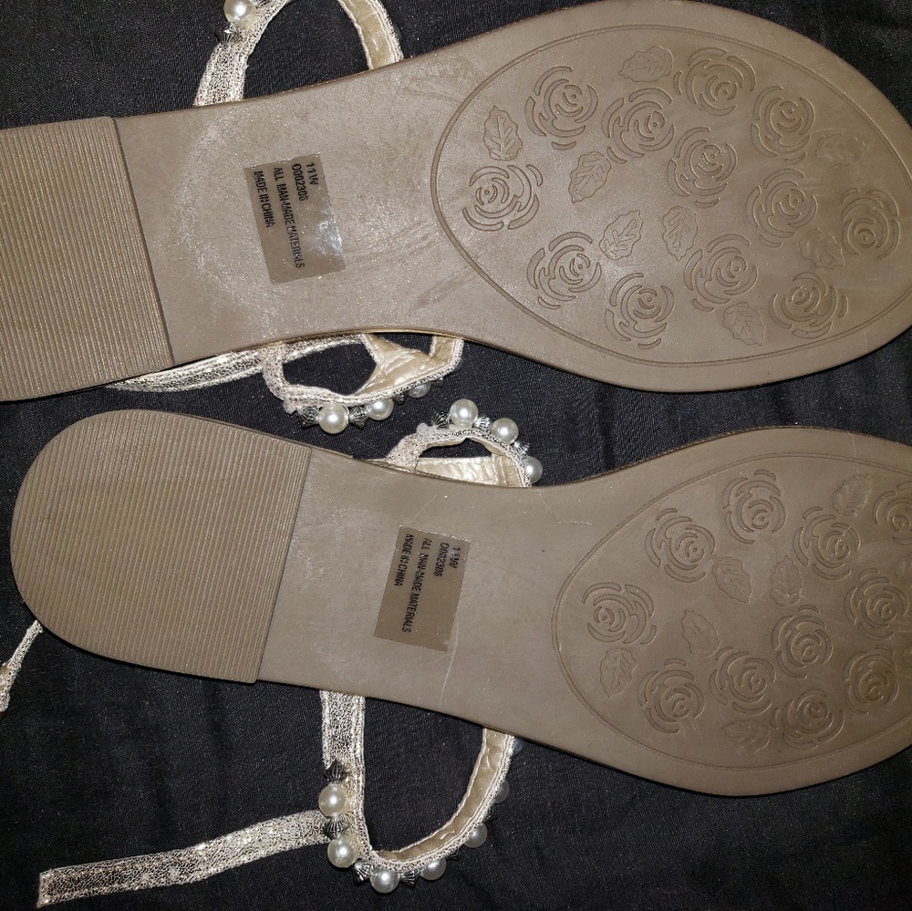 Sandals - Picture 2 of 2